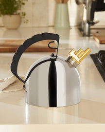 Alessi Whistling Kettle – 9091 FM – 2 Liter – von Richard Sapper