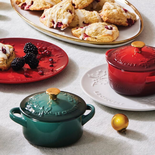 Le Creuset Mini-Bräter/Schmorpfanne – Holly Christmas – Kirschrot – ø 10 cm