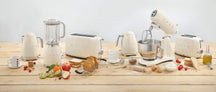 SMEG Variabler Wasserkocher – 7 Temperatureinstellungen – Creme – 1,7 Liter – KLF04CREU