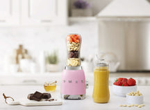 SMEG Smoothie-Mixer – kompakt – Pink – 600 ml – PBF01PKEU