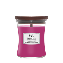 WoodWick Duftkerze Medium Wild Berry & Beets - 11 cm / ø 10 cm